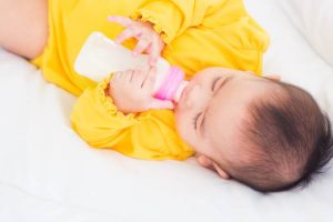 bayi minum susu