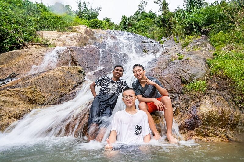 air terjun teruna dara