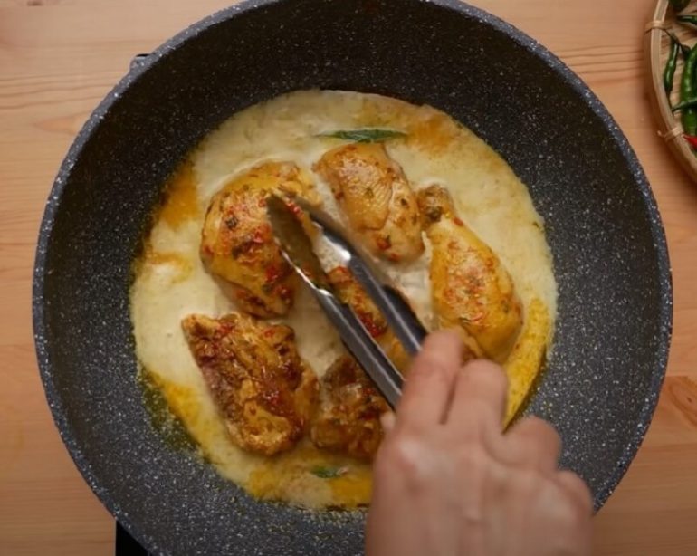 Resepi Ayam Masak Lemak Cili Api Asli Negeri Sembilan