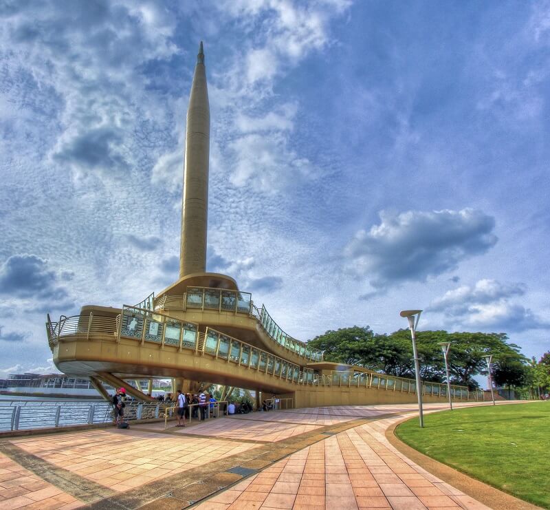 Monumen_Alaf_Baru,_Putrajaya