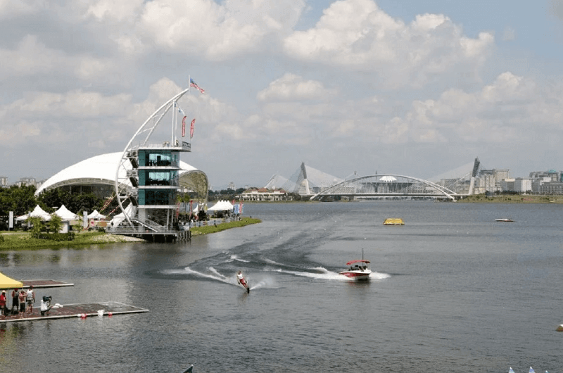 Kompleks Sukan Air Putrajaya - tempat menarik di Putrajaya