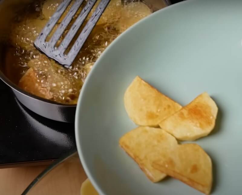 goreng kentang dan angkat