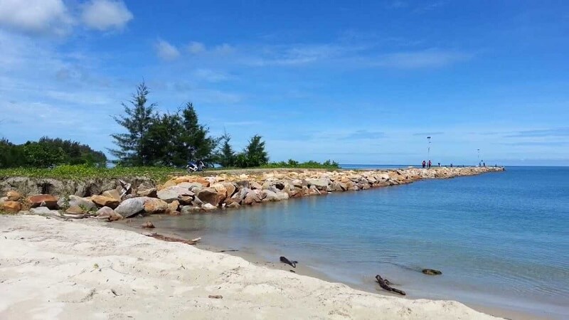 Pantai Batu Manikar