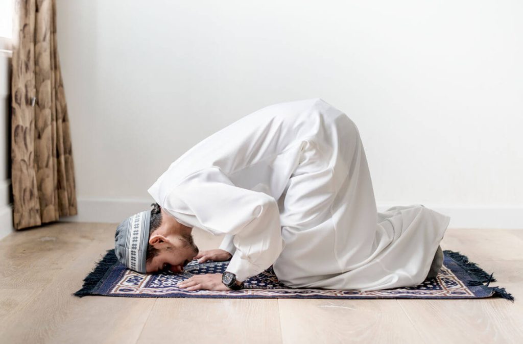 cara khusyuk dalam solat