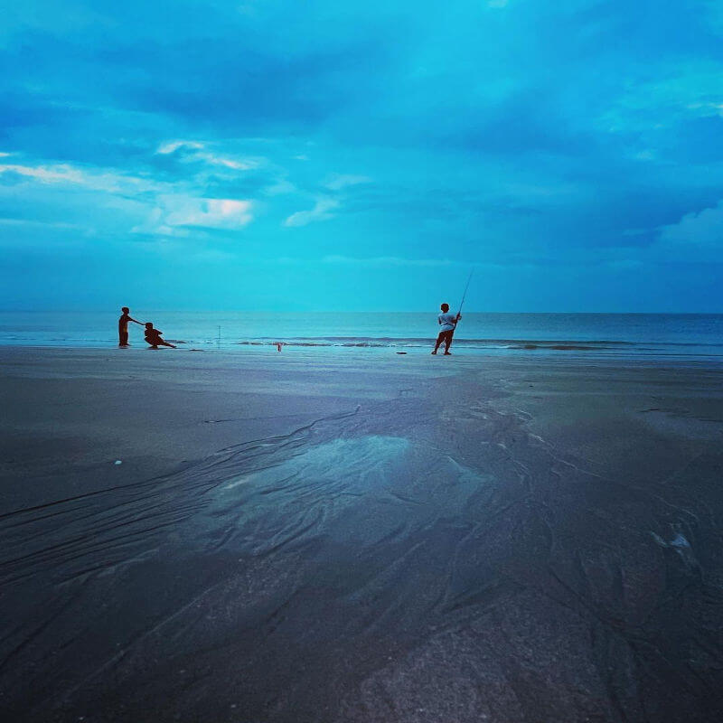 pantai teluk senangin