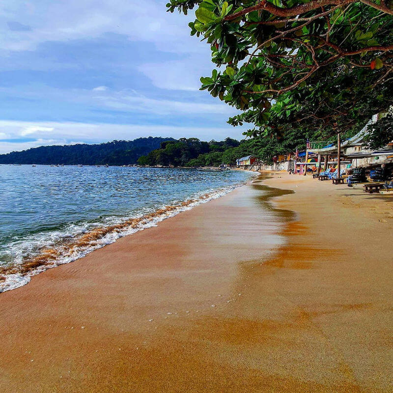 pantai menarik di perak