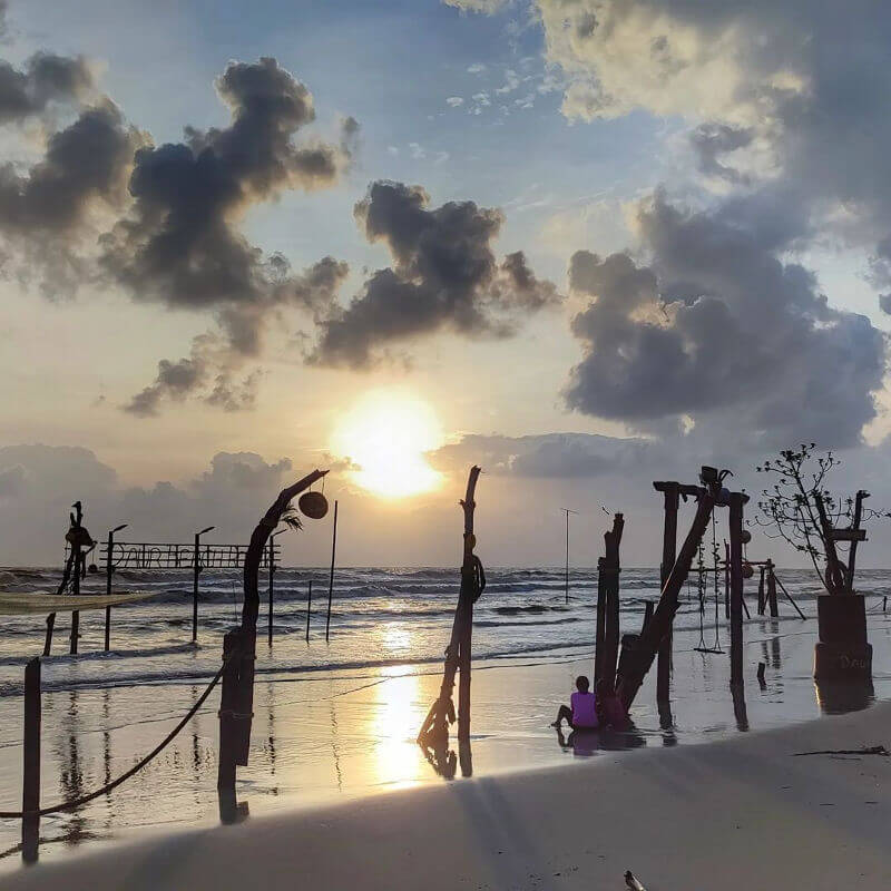 pantai menarik di kelantan