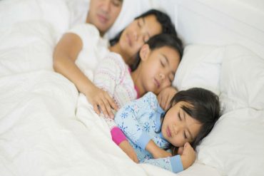 asingkan tempat tidur anak