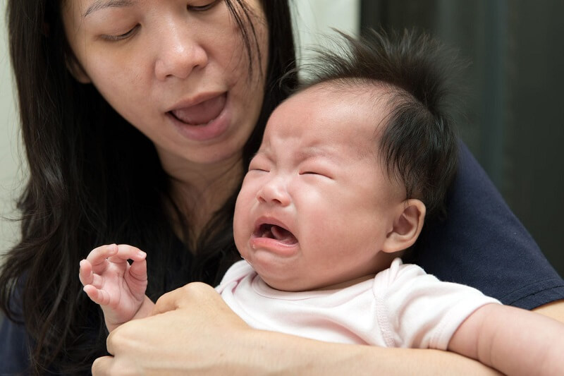 punca bayi menangis malam